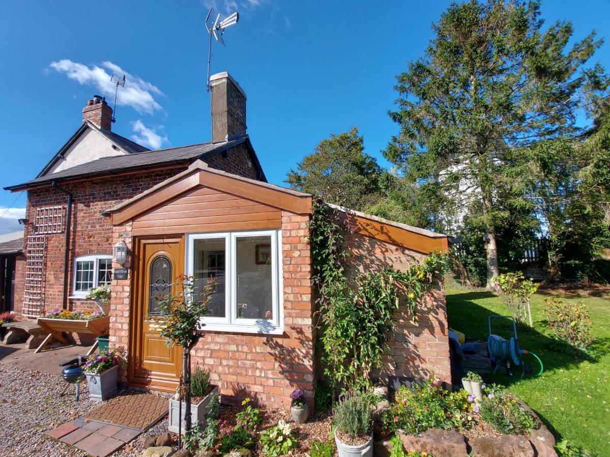 Saughall Mill Farm Cottage Chester Exteriér fotografie